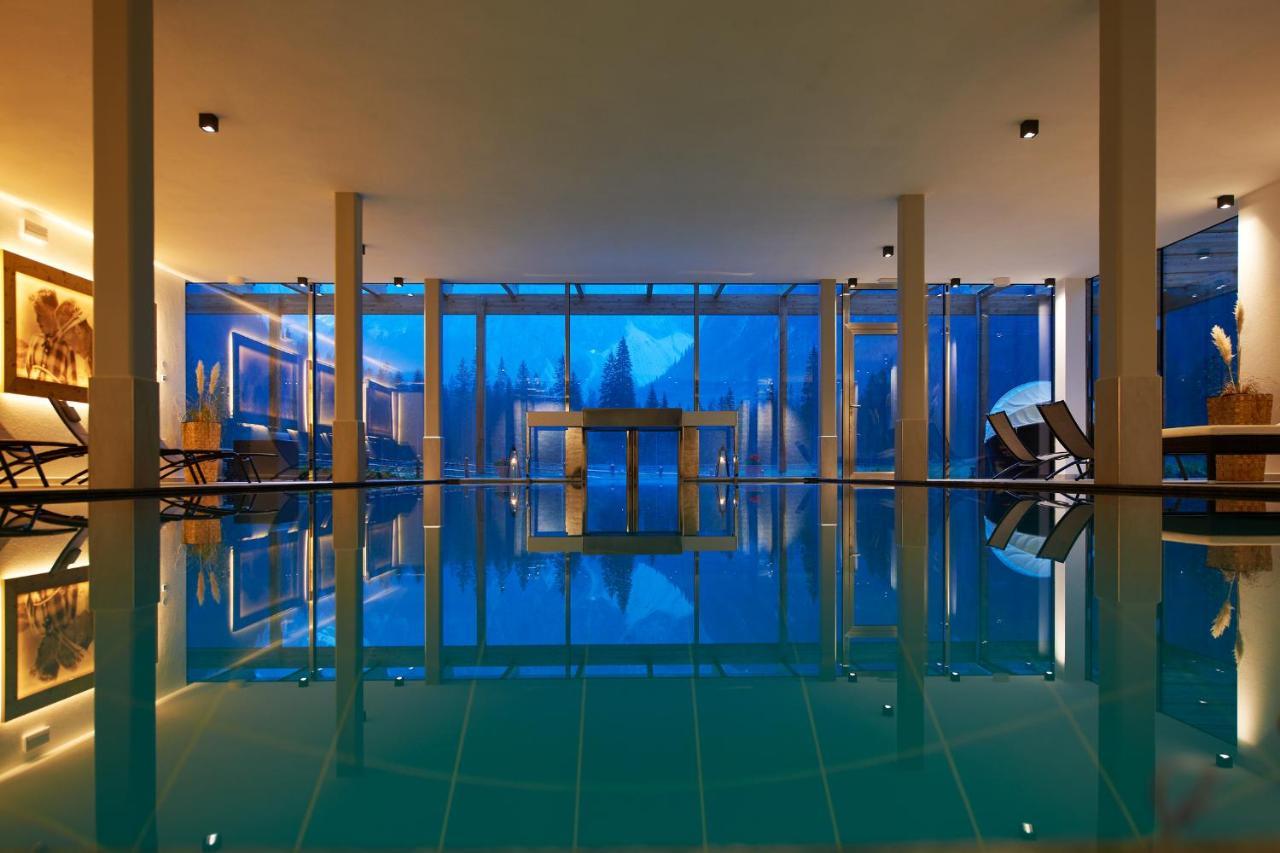 Hotel Dolomitenhof & Chalet Alte Post Sexten Exterior foto