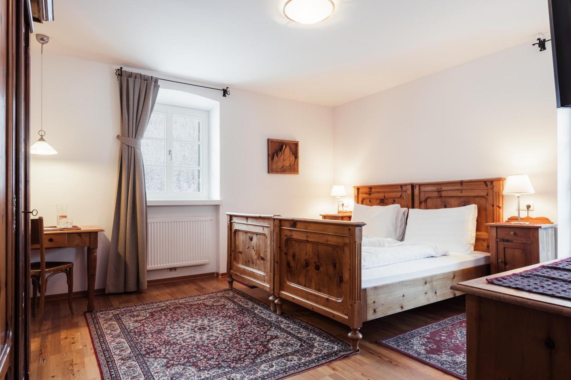 Hotel Dolomitenhof & Chalet Alte Post Sexten Exterior foto