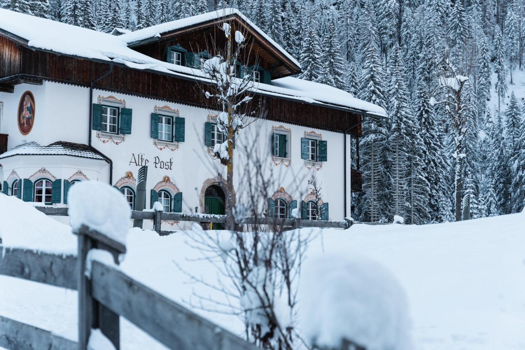 Hotel Dolomitenhof & Chalet Alte Post Sexten Exterior foto