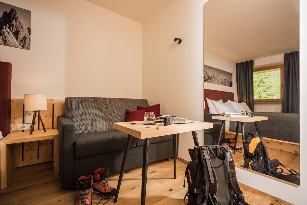 Hotel Dolomitenhof & Chalet Alte Post Sexten Exterior foto