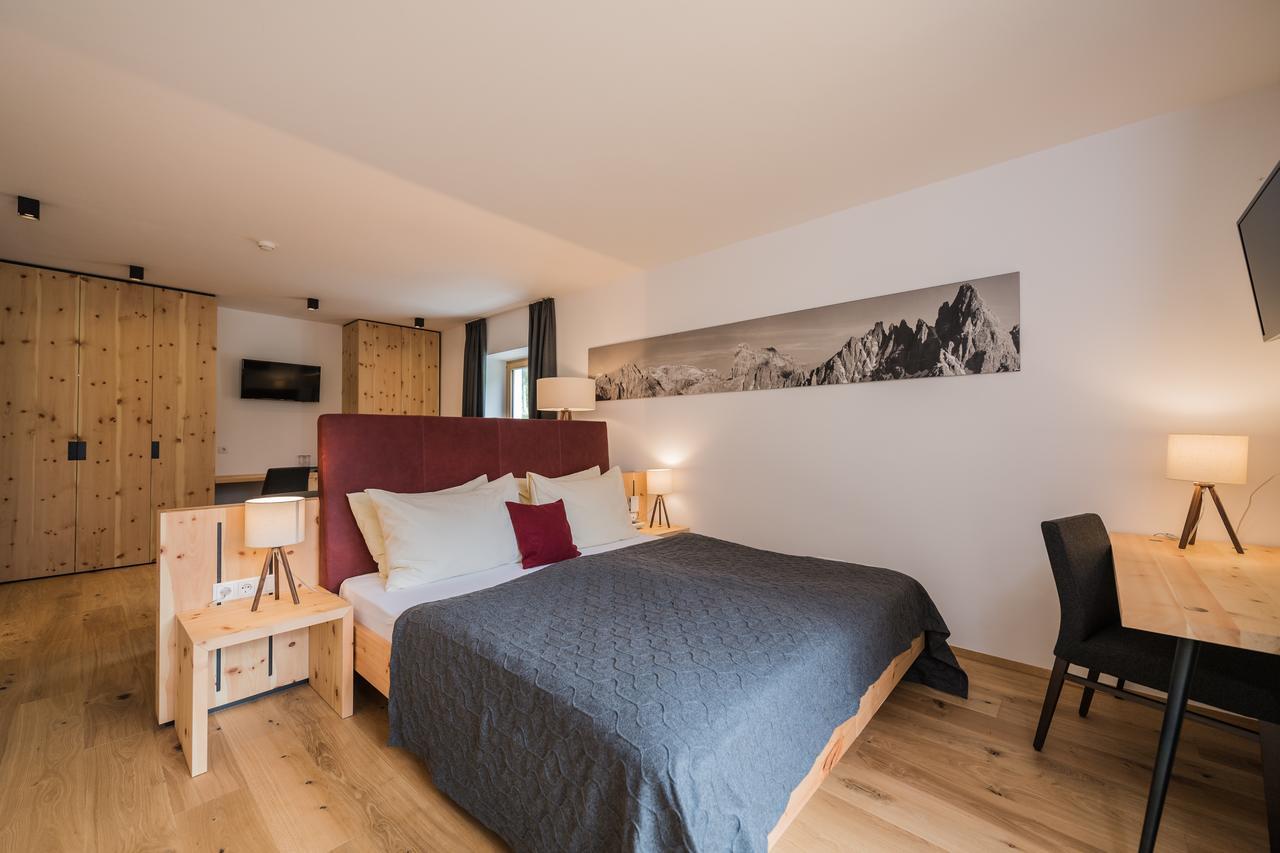 Hotel Dolomitenhof & Chalet Alte Post Sexten Exterior foto